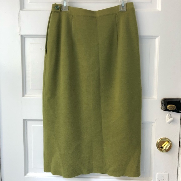 unknown Dresses & Skirts - VINTAGE Pencil Skirt in Pear Green